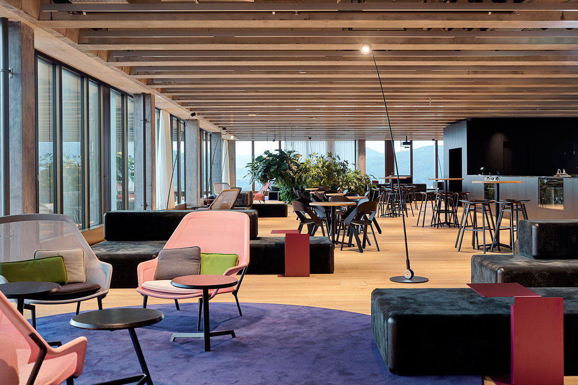 Lounge im 12. Obergeschoss